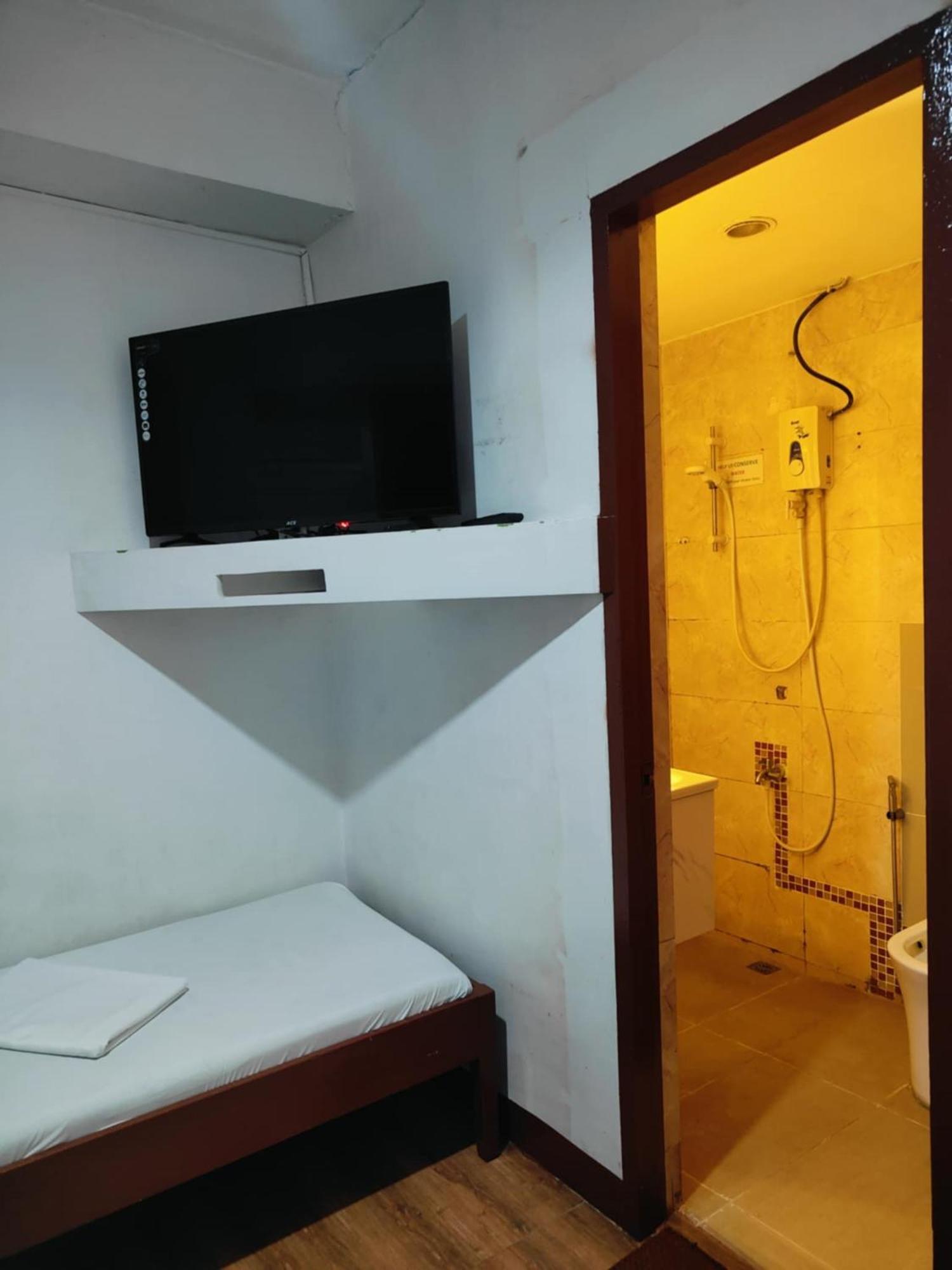 Stay Malate Manila Exterior photo